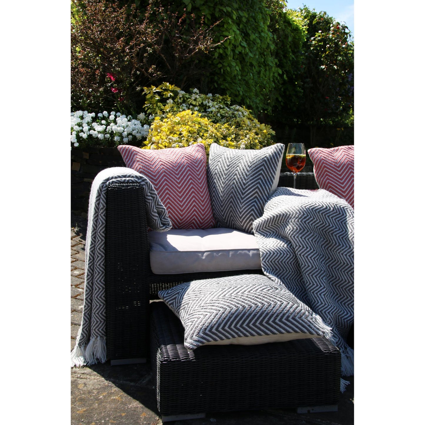 Hug Rug Woven Herringbone Throw Blanket Bed Sofa Chair Cover in 130 x180 cm