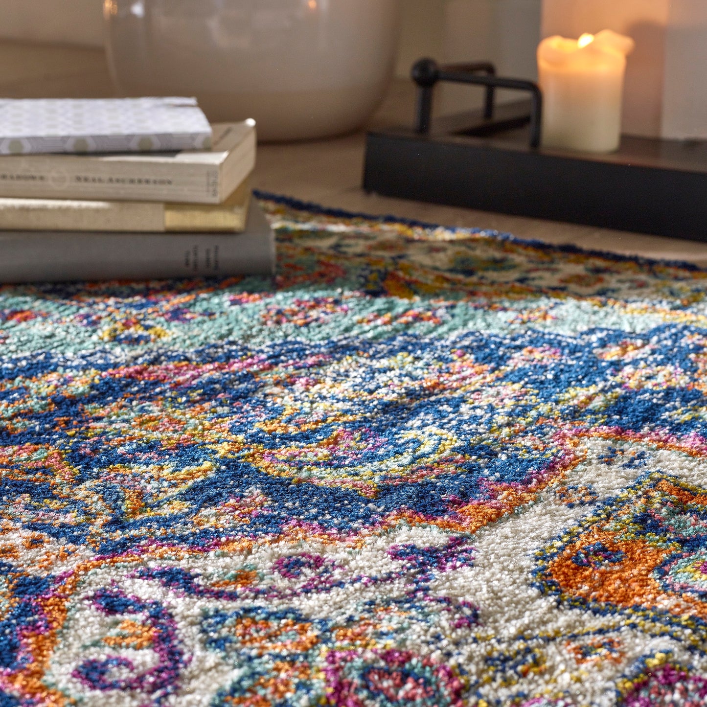 Origins Granada Traditional Bordered Rug & Hallway Runner in Emerald