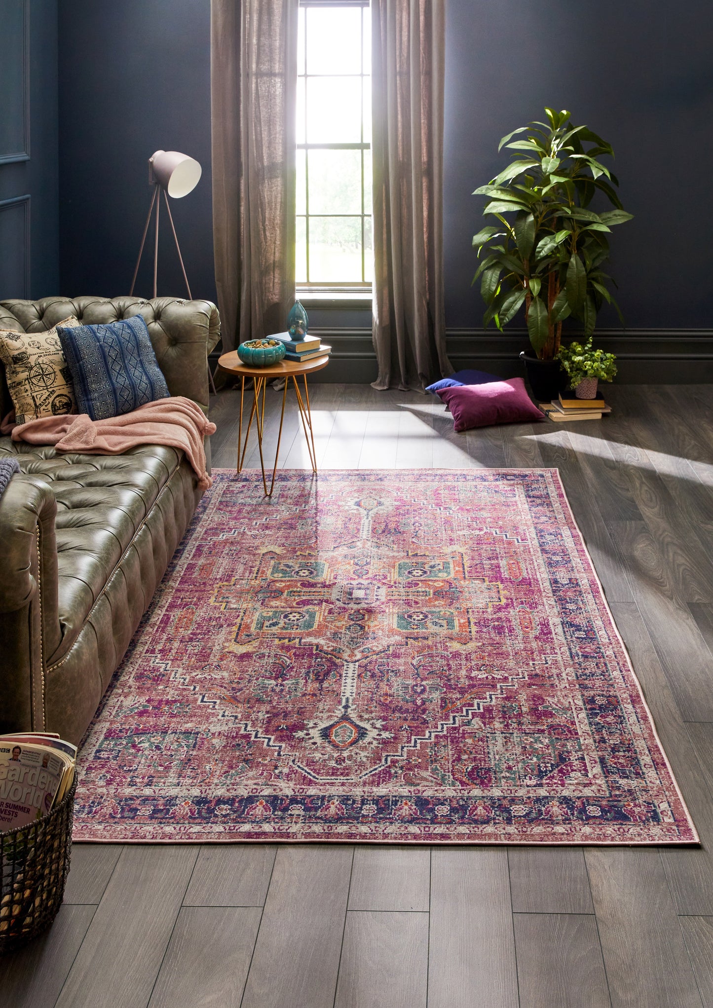 Origins Granada Traditional Bordered Rug & Hallway Runner in Ruby
