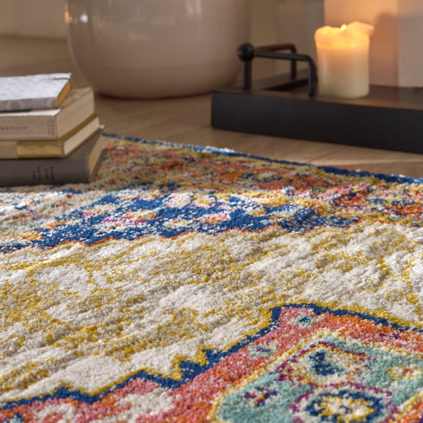 Origins Granada Traditional Bordered Rug & Hallway Runner in Amber