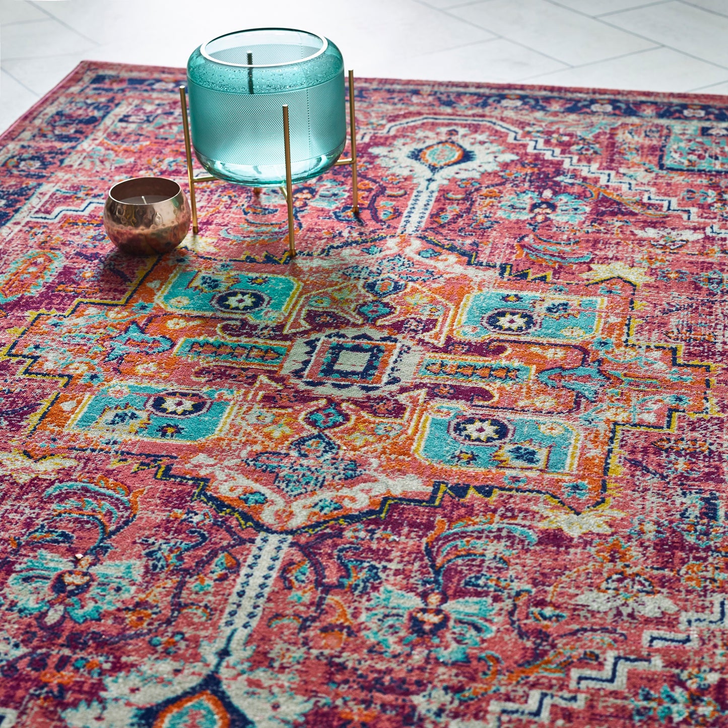 Origins Granada Traditional Bordered Rug & Hallway Runner in Ruby