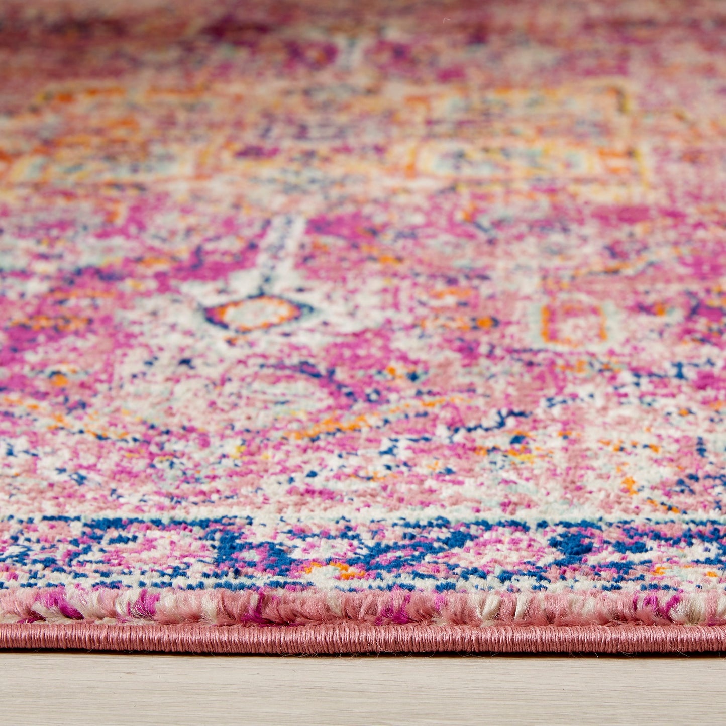 Origins Granada Traditional Bordered Rug & Hallway Runner in Ruby