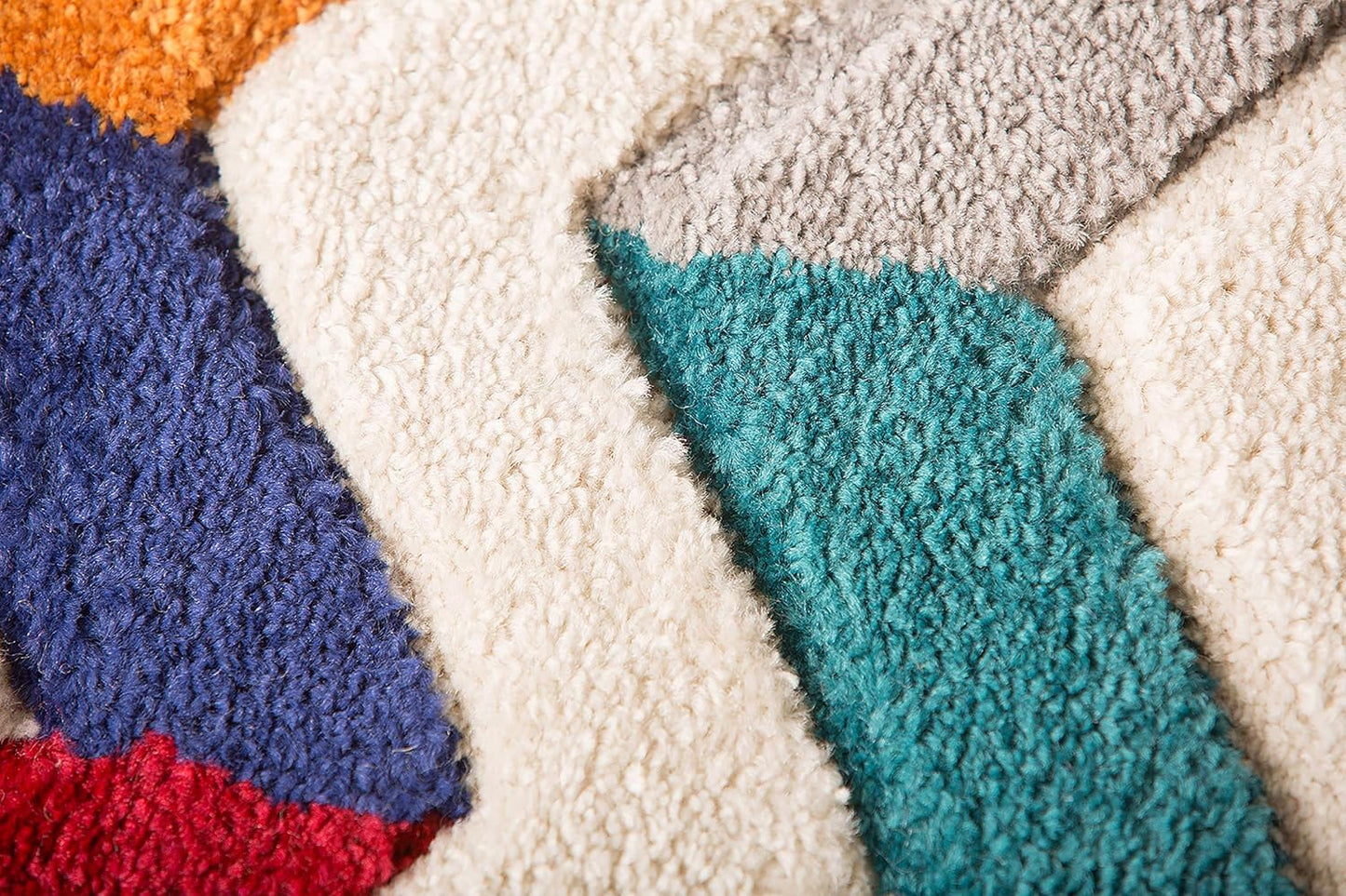 Hand-Carved Geometric Multi-Coloured Rug – Coral Multi – Modern Statement Rug for Living Room