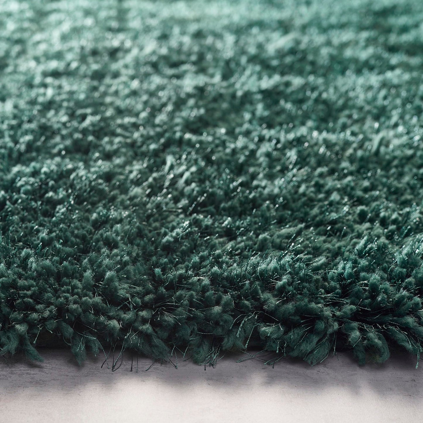 Hochfloriger Flurteppich für Schlafzimmer, Wohnzimmer, Nachttisch, flauschig, hochwertig, luxuriös, handgetuftet, seidig, einfarbig, weich, dicker Flor, fusselfrei, 67 x 200 cm (2'3" x 6'7")