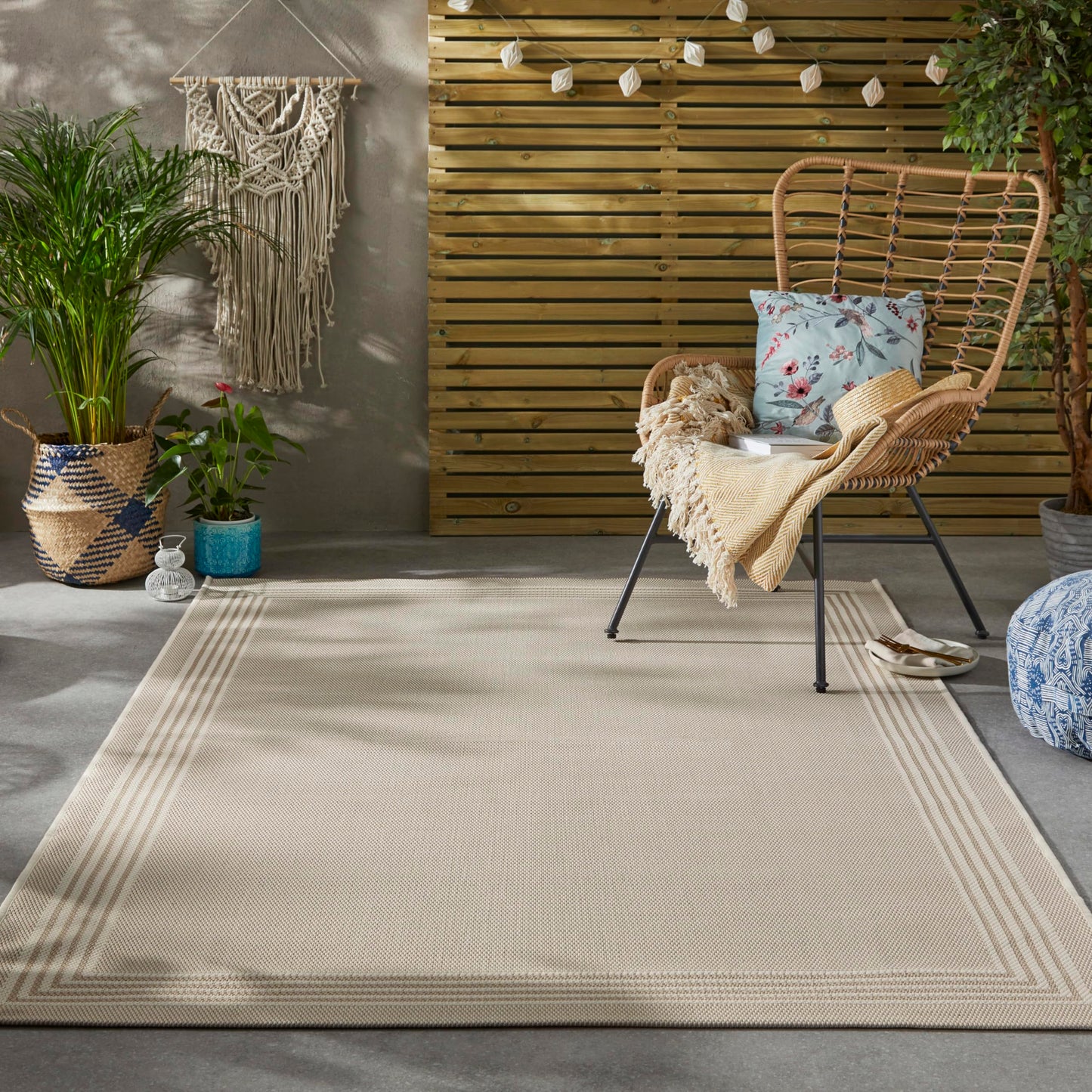 Outdoor-Teppich für Gartenterrasse, Balkon, Picknick, Veranda, Deck, Küche, Wohnzimmer, Campingmatten, Innen- und Außenbereich, gerahmter Teppichbereich, umrandet, TRZ02-Teppich