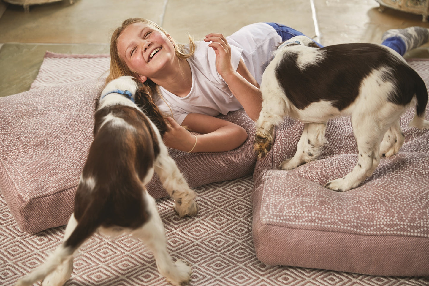 Hug Rug Woven Dog Bed Dot Floral Rose