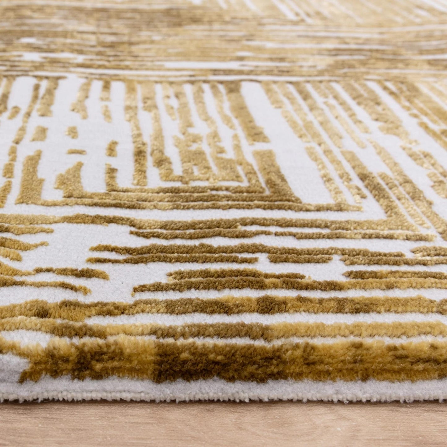 Kuza Portrait Rug – Gold – Elegant Textured High-Low Pile Carpet