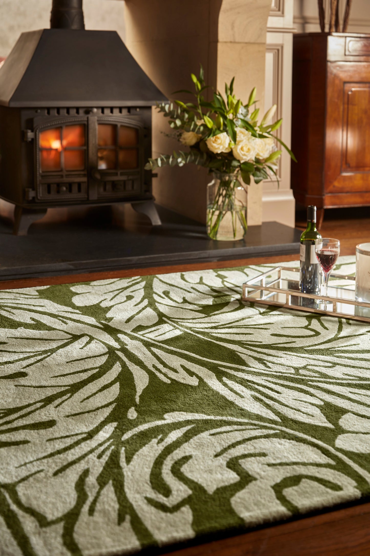 Heritage Floral 2 Pure Wool Damask Hand Tufted Rug in Moss Green