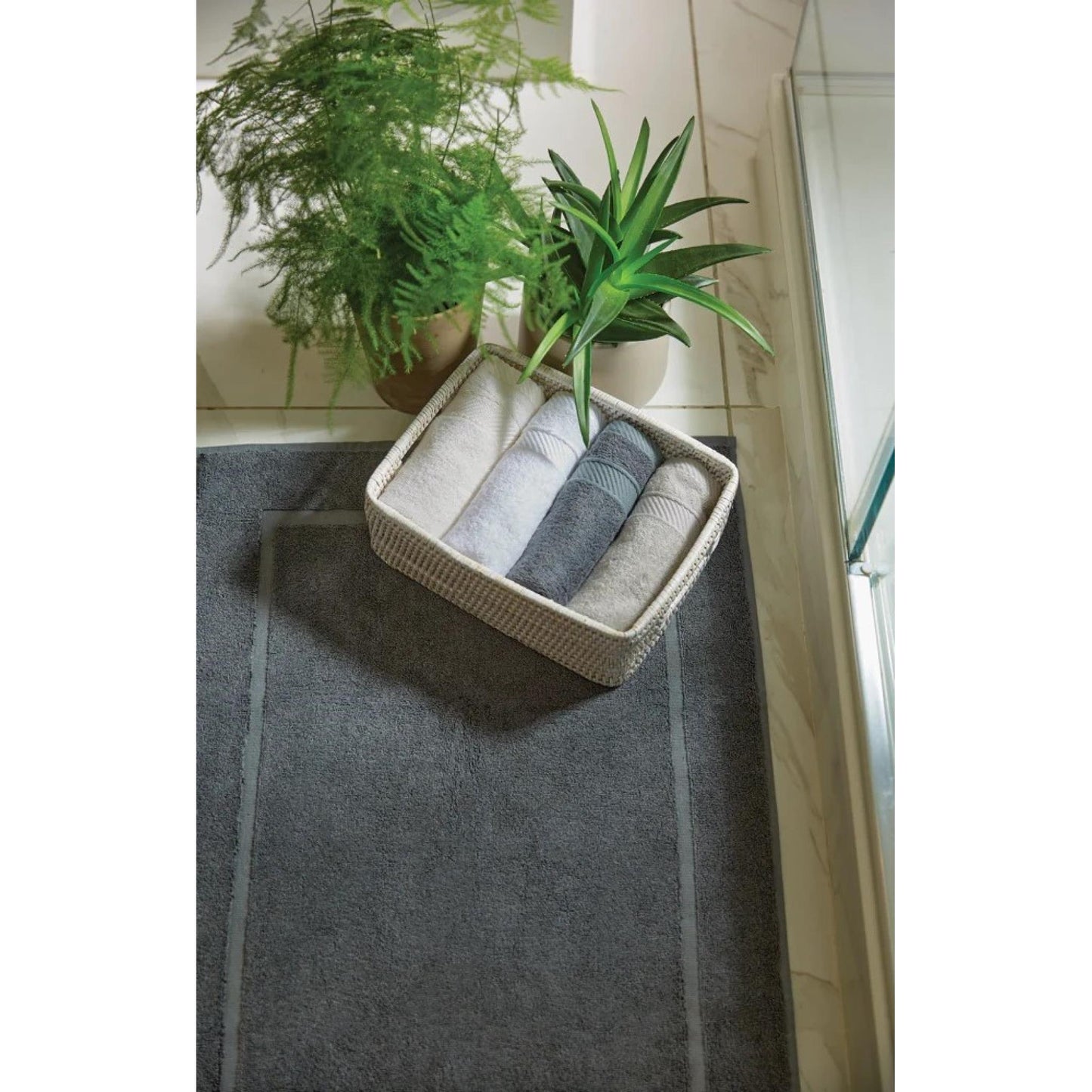 Hug Rug Bamboo Border Bath Mat Shower for Hotel and Bathroom Graphite Towel Mat in 50 x80 cm