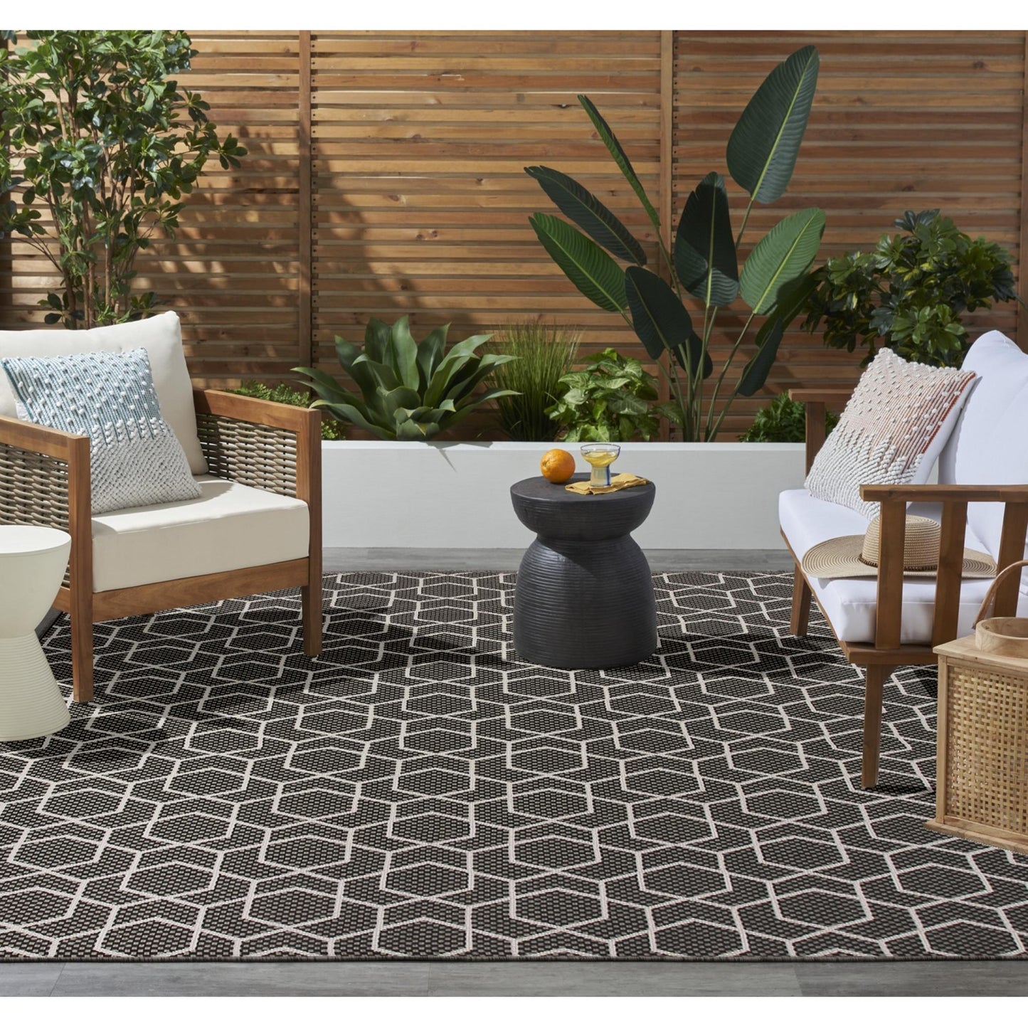 Horizon HOZ01 Modern Geometric Classic Trellis Black & Ivory Indoor & Outdoor Flatweave Rug