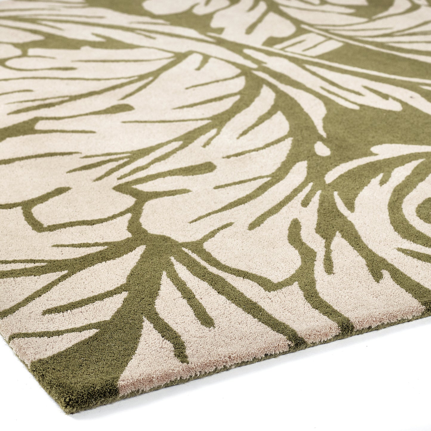 Heritage Floral 2 Pure Wool Damask Hand Tufted Rug in Moss Green