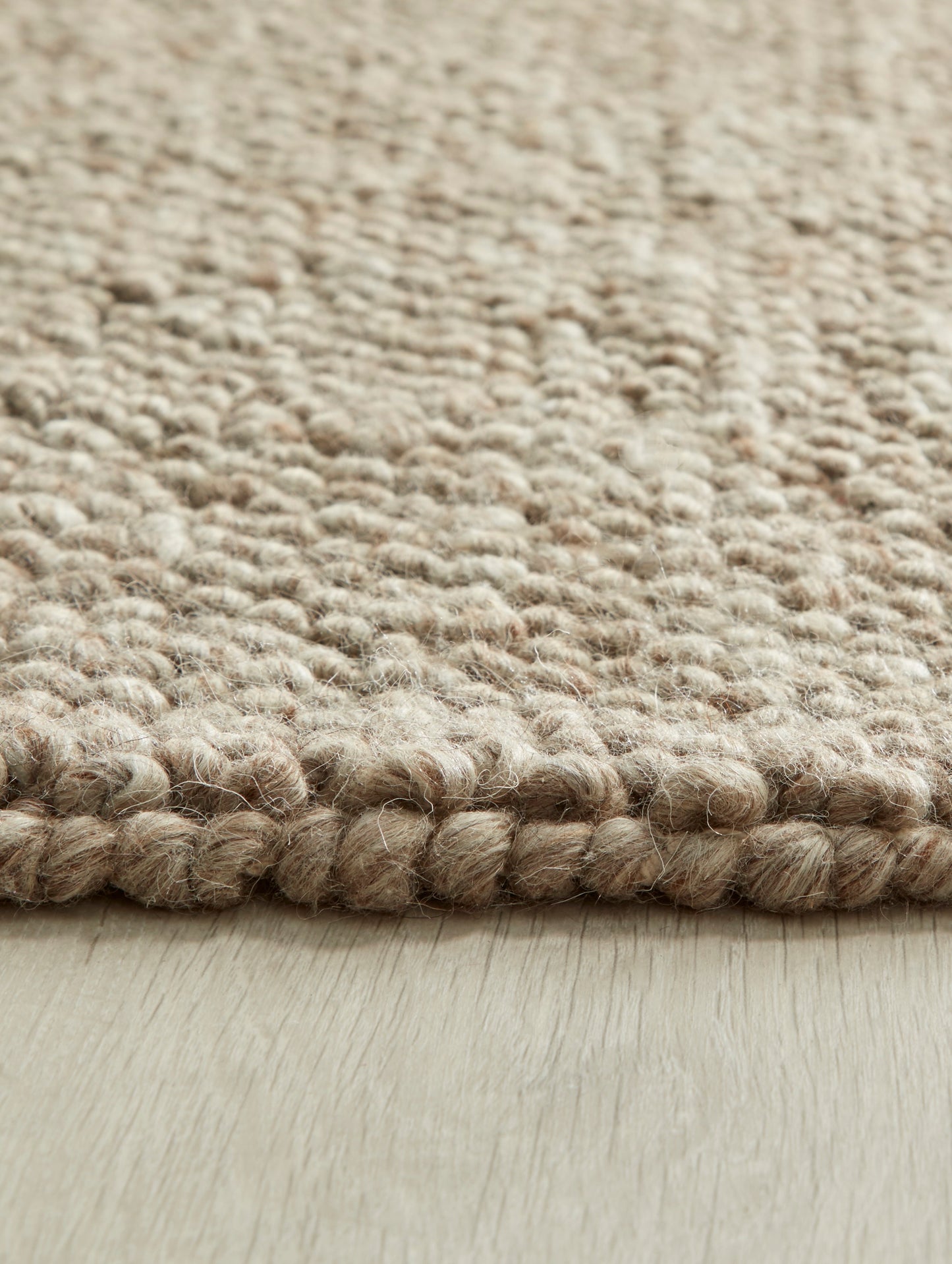 La Playa Hand Woven Pebble Wool Rug in Rustic Beige