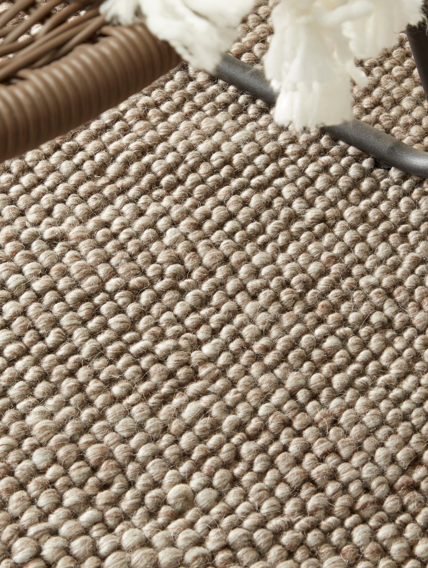 La Playa Hand Woven Pebble Wool Rug in Rustic Beige