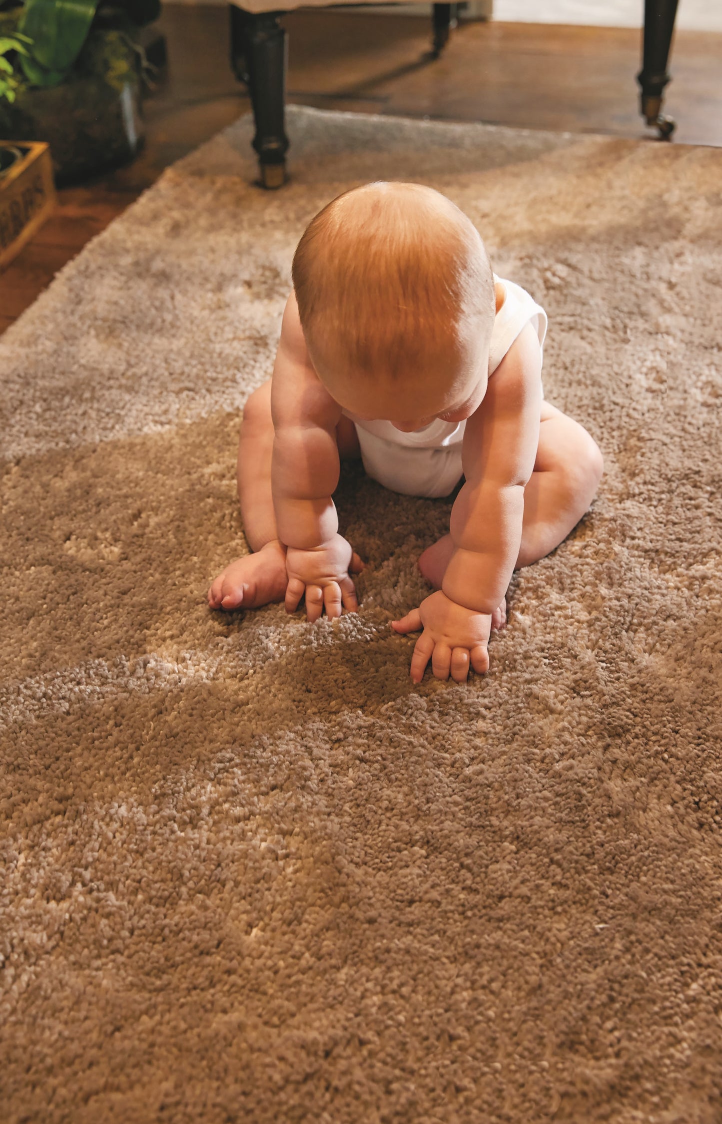 Waschbarer, zotteliger, weicher, flauschiger, rutschfester Teppich in Steinbeige von My Lux