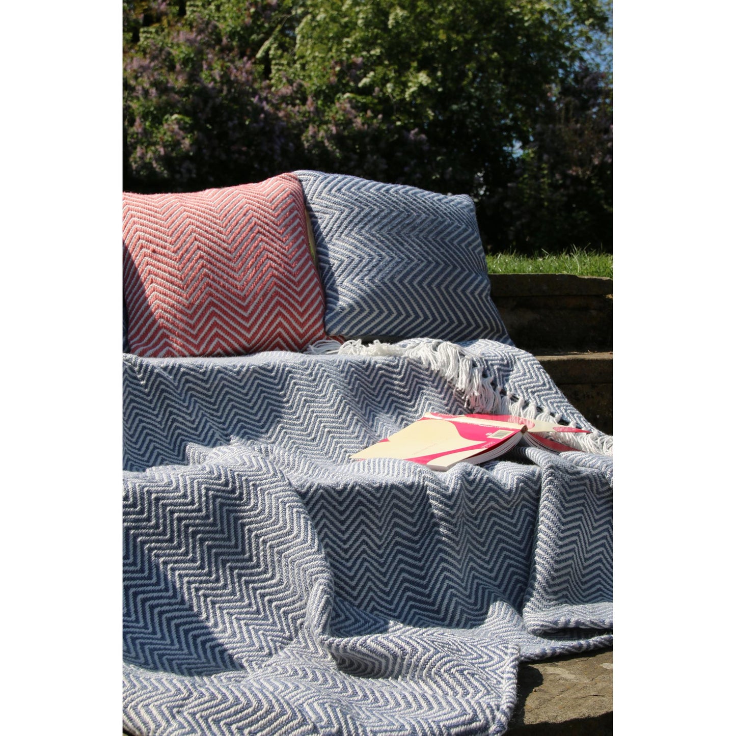 Hug Rug Woven Herringbone Throw Blanket Bed Sofa Chair Cover in 130 x180 cm