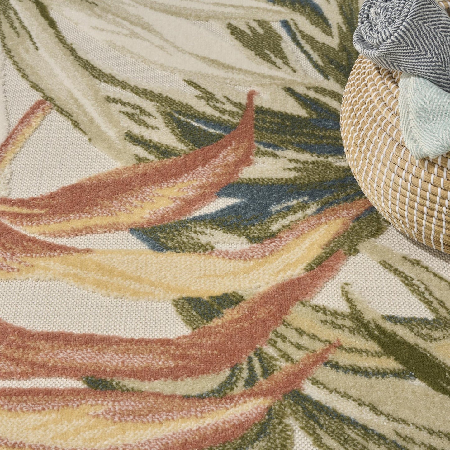 Aloha ALH43 Tropical Floral Ivory Green Indoor & Outdoor Area Rug