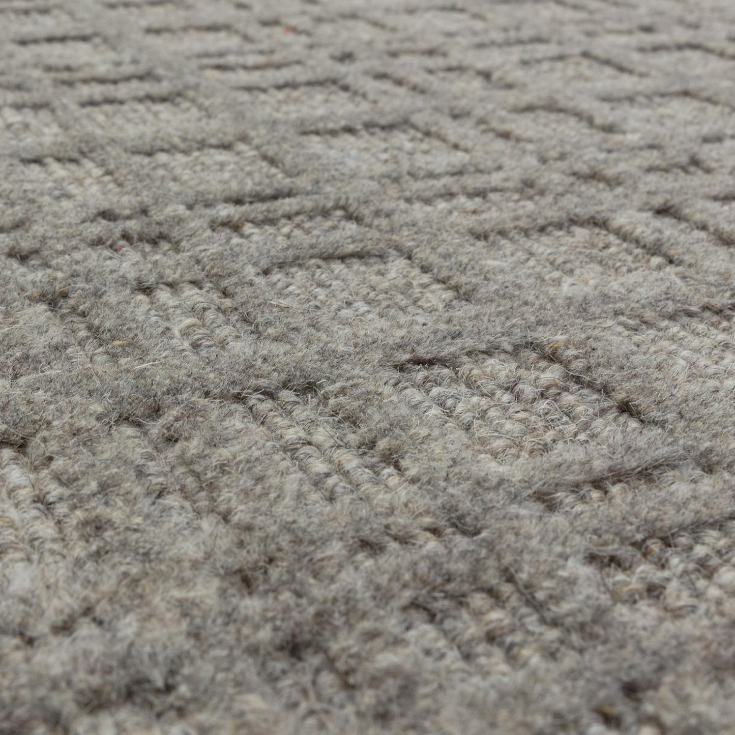 Thatch Taupe Handwoven Wool Rug – Neutral Checked Textured Carpet for Modern Interiors