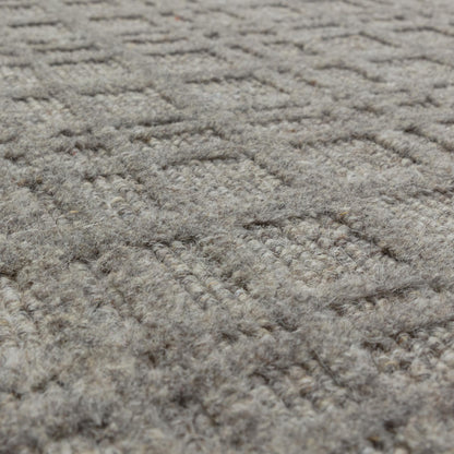 Thatch Taupe Handwoven Wool Rug – Neutral Checked Textured Carpet for Modern Interiors