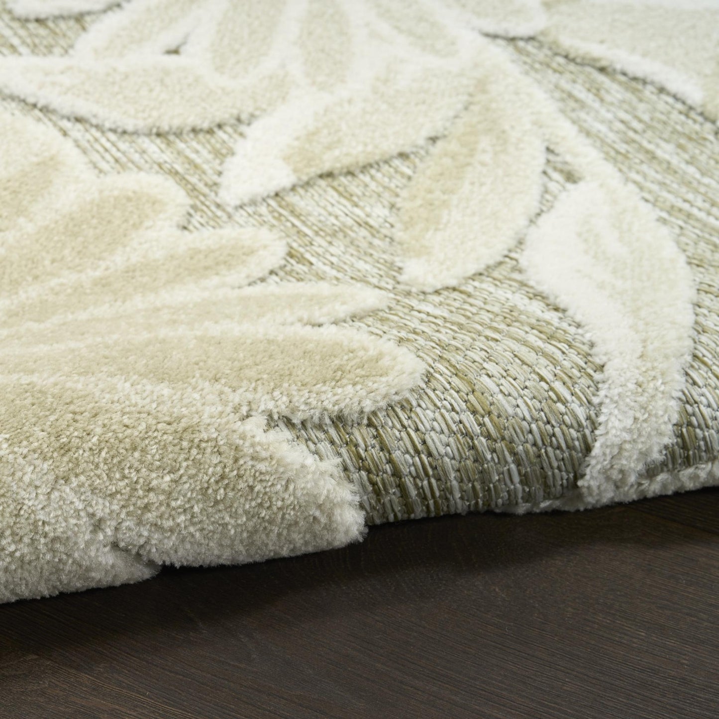 Aloha ALH33 Contemporary Daisy Ivory Sage Green Indoor & Outdoor Area Rug