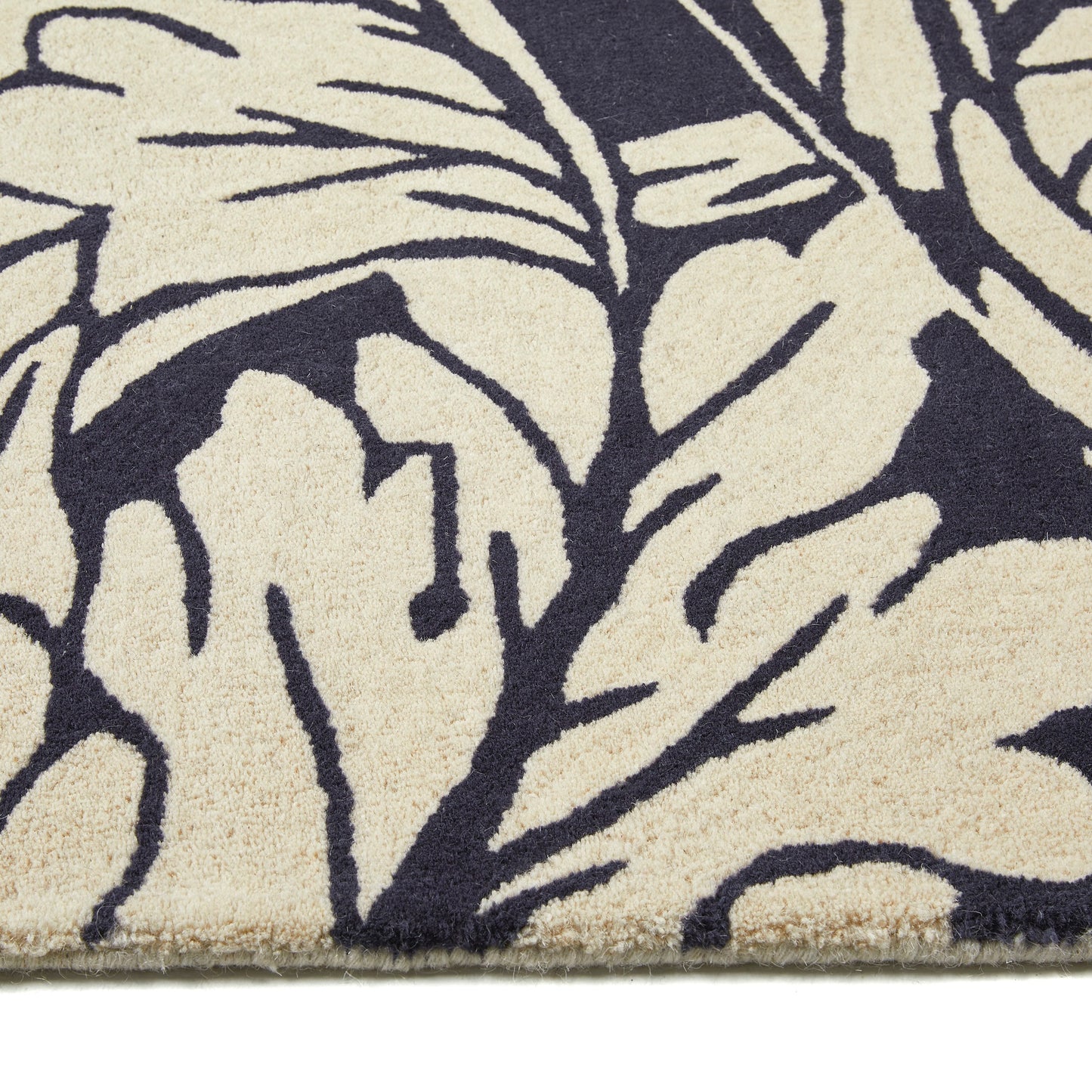 Heritage Floral 2 Pure Wool Damask Hand Tufted Round Rug in Navy Blue