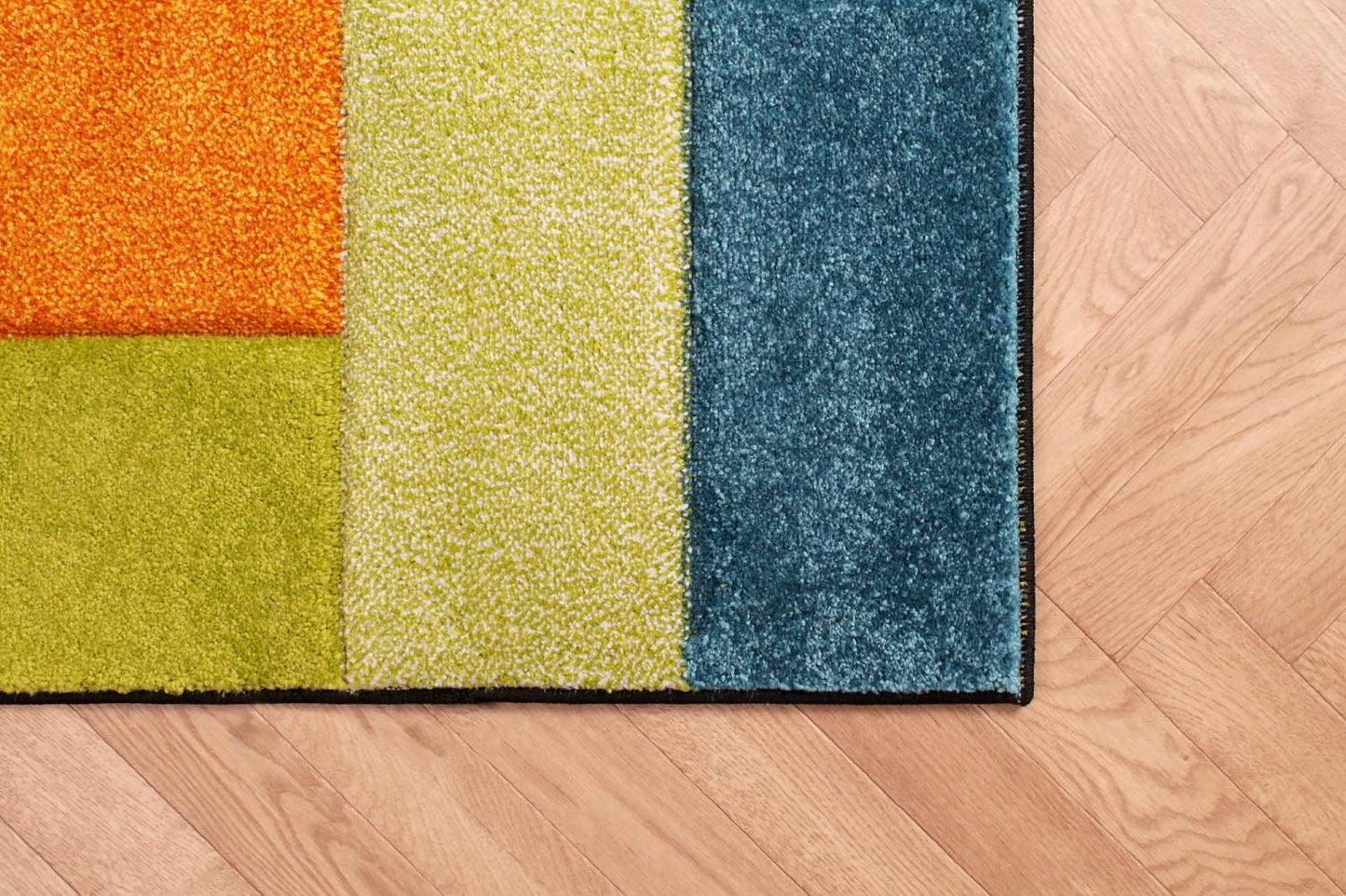 Hand-Carved Geometric Multi-Coloured Rug – Largo Multi – Modern Spectrum Patchwork Design for Living Room or Bedroom