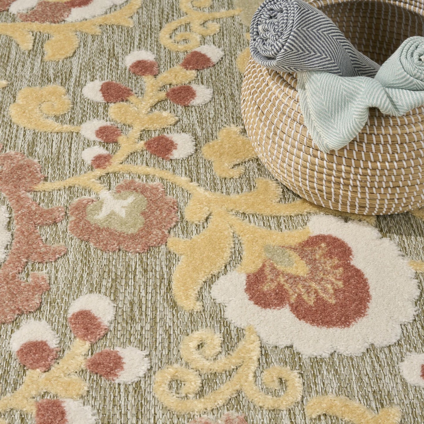 Aloha ALH17 Elegant Vine & Floral Sage Green Rose Indoor & Outdoor Area Rug
