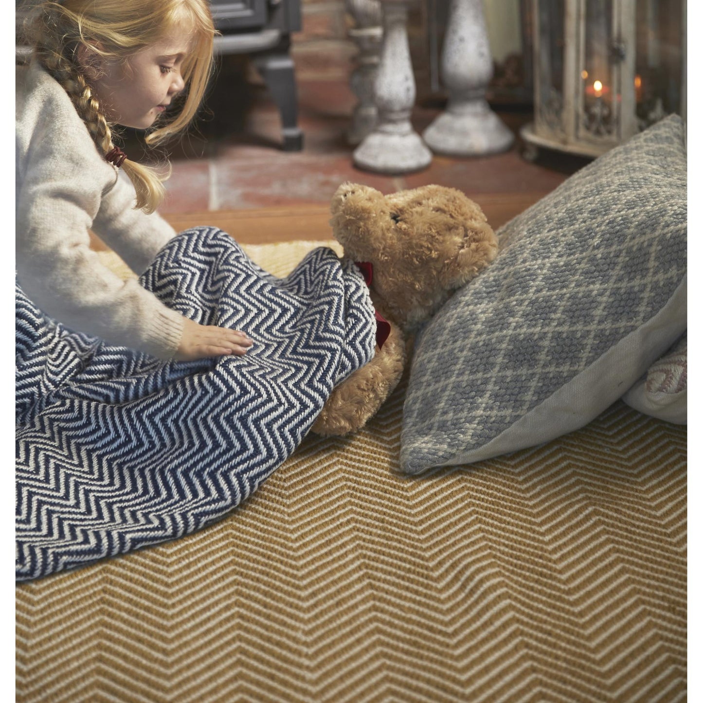 Hug Rug Woven Herringbone Throw Blanket Bed Sofa Chair Cover in 130 x180 cm