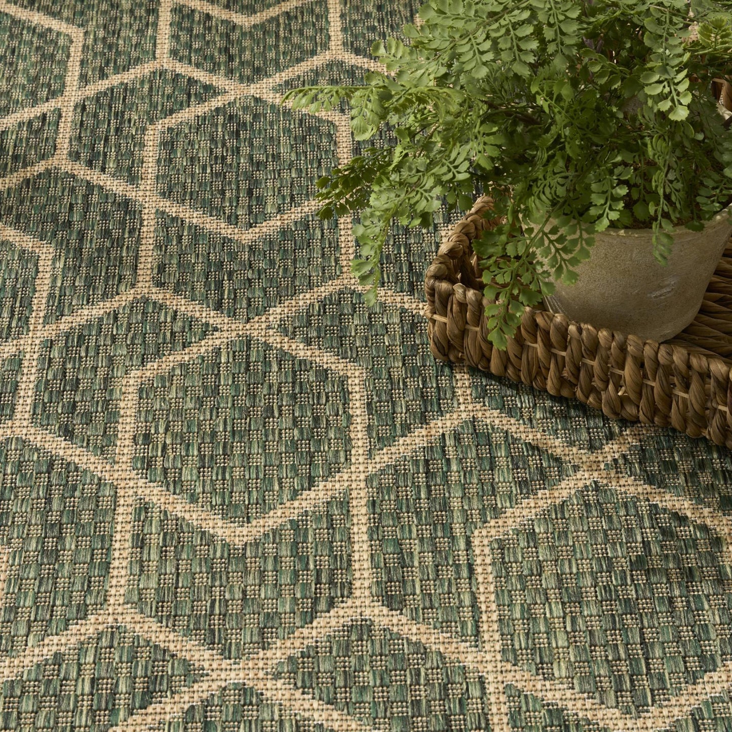 Horizon HOZ01 Modern Geometric Classic Trellis Green Indoor & Outdoor Flatweave Rug