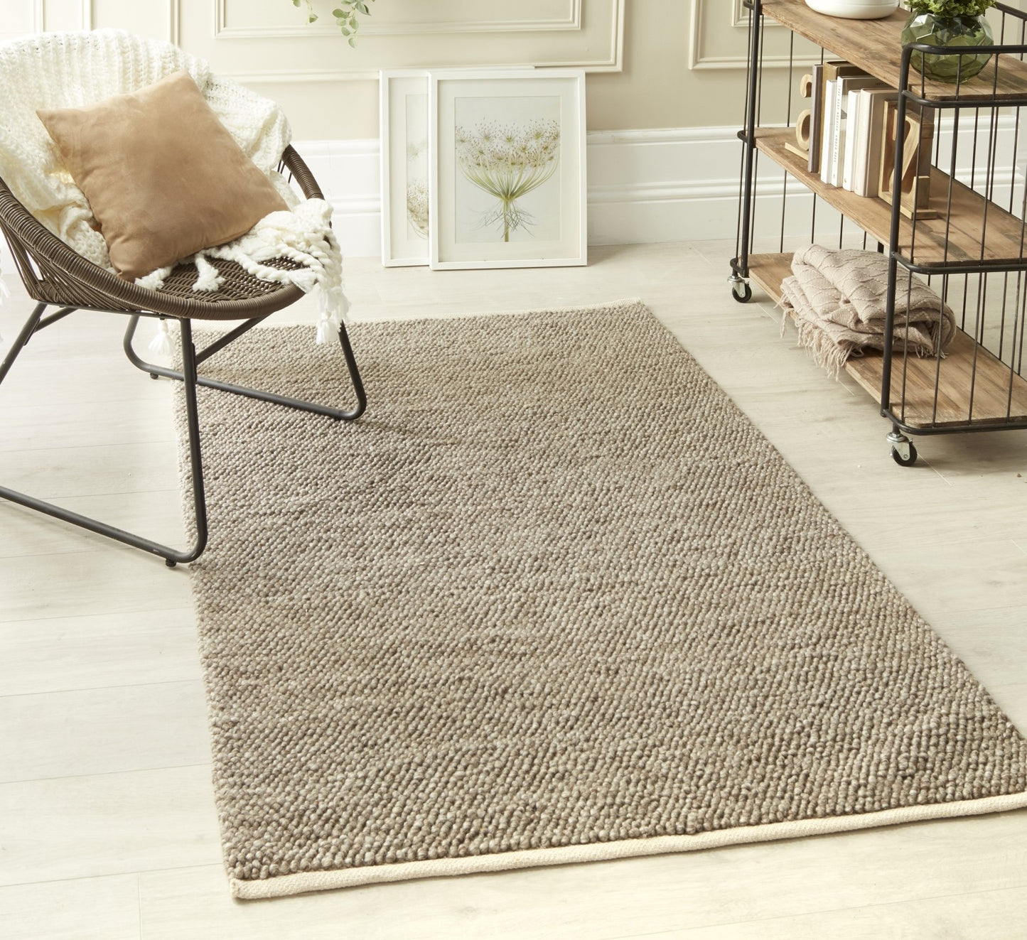 La Playa Hand Woven Pebble Wool Rug in Rustic Beige