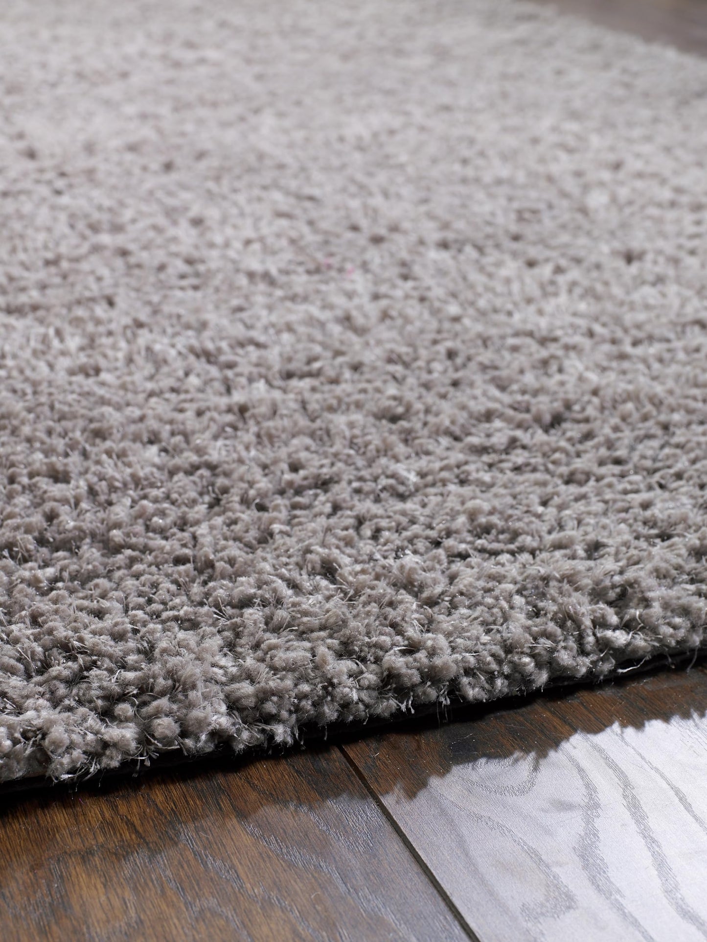 Hochfloriger Flurteppich für Schlafzimmer, Wohnzimmer, Nachttisch, flauschig, hochwertig, luxuriös, handgetuftet, seidig, einfarbig, weich, dicker Flor, fusselfrei, 67 x 200 cm (2'3" x 6'7")