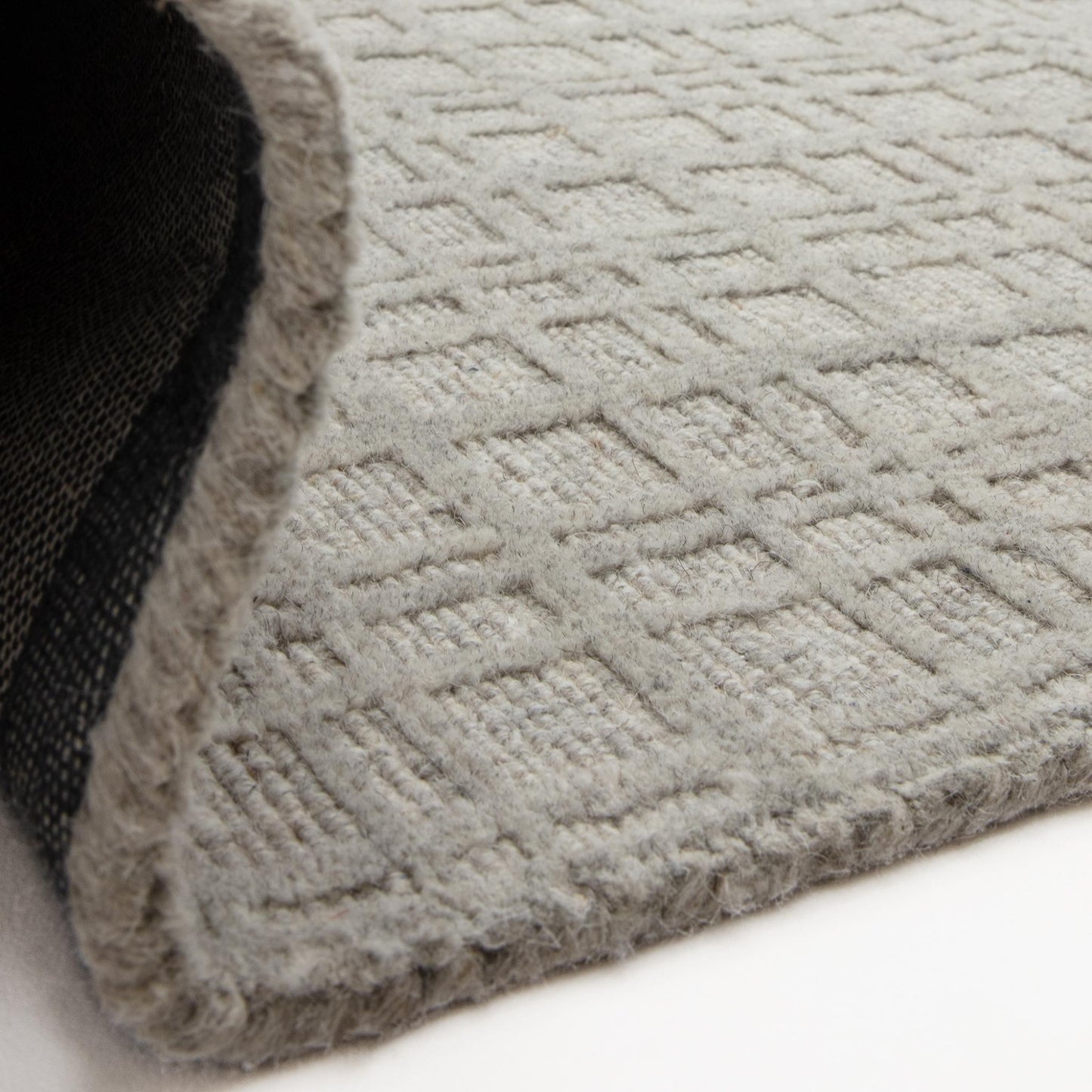 Thatch Grey Beige Handwoven Wool Rug – Neutral Checked Pattern in Undyed Wool Blend