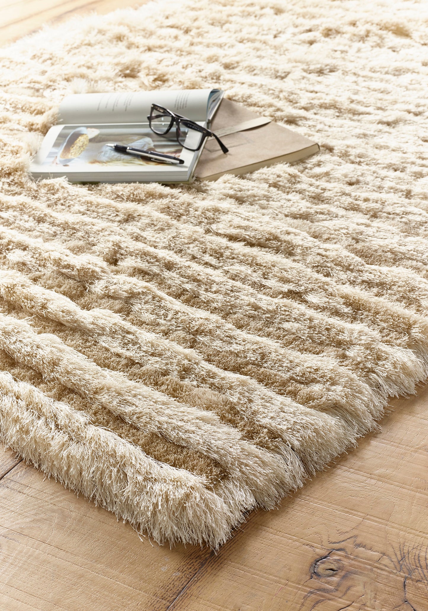Origins Carved Glamour Natural Shaggy Rug