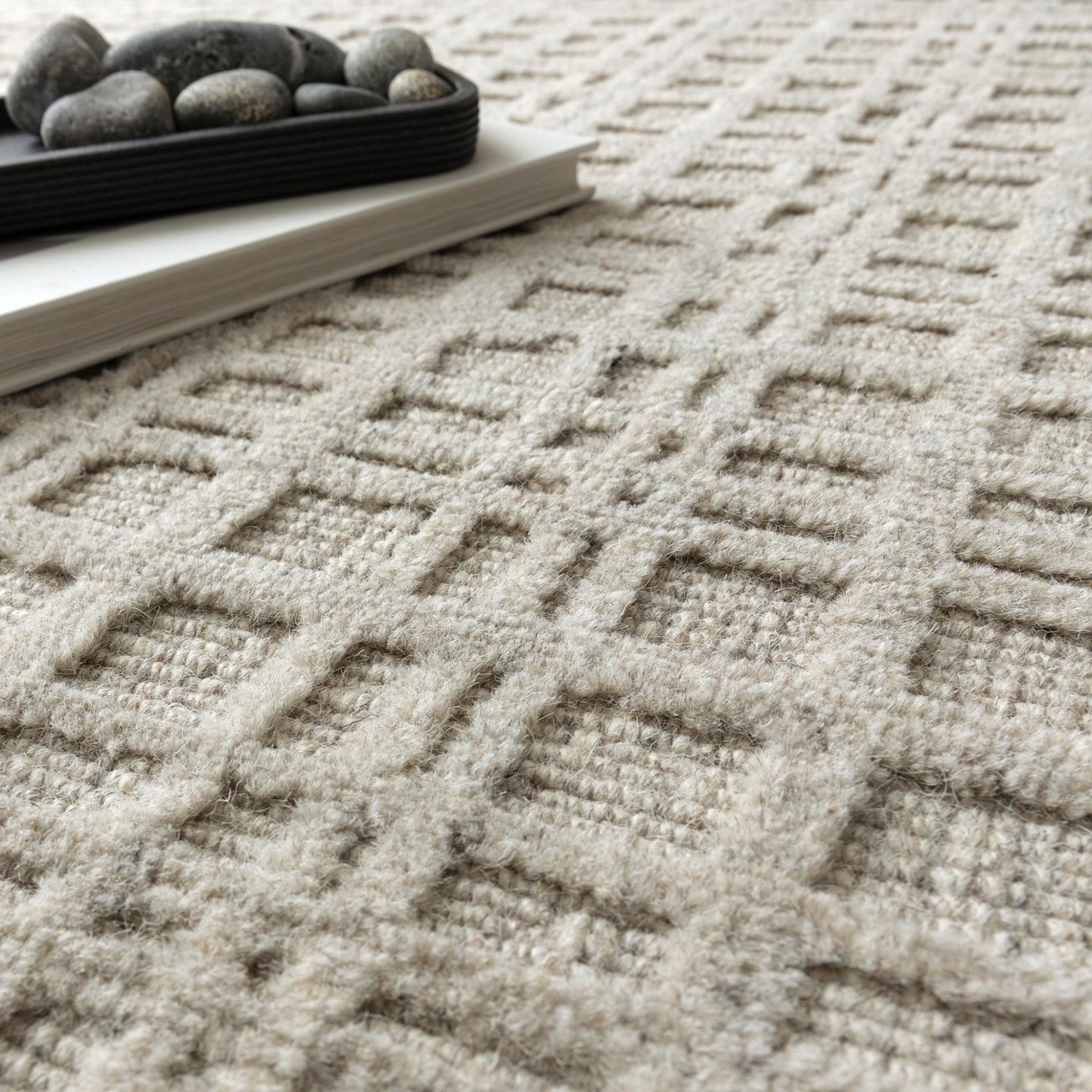 Thatch Grey Beige Handwoven Wool Rug – Neutral Checked Pattern in Undyed Wool Blend