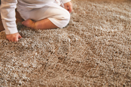 Waschbarer, zotteliger, weicher, flauschiger, rutschfester Teppich in Steinbeige von My Lux