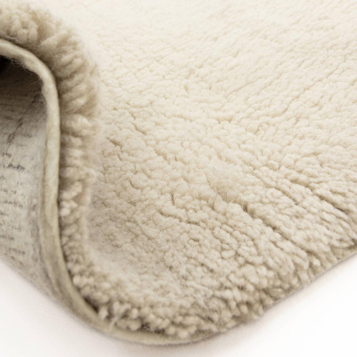 Azera Crosshatch Washable Wool Shaggy Rug – Tribal Berber Design in Cream White – Natural Softness & Modern Bohemian Style