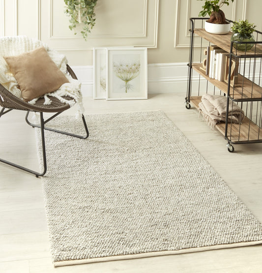 La Playa Hand Woven Pebble Wool Rug in Silver