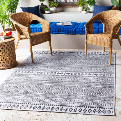 Eagean EAG2345 Tribal Geometric Black & White Indoor & Outdoor Flatweave Rug