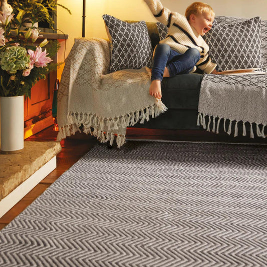 Hug Rug Recycled Washable Rug – Grey – Indoor Outdoor Reversible Herringbone Rug