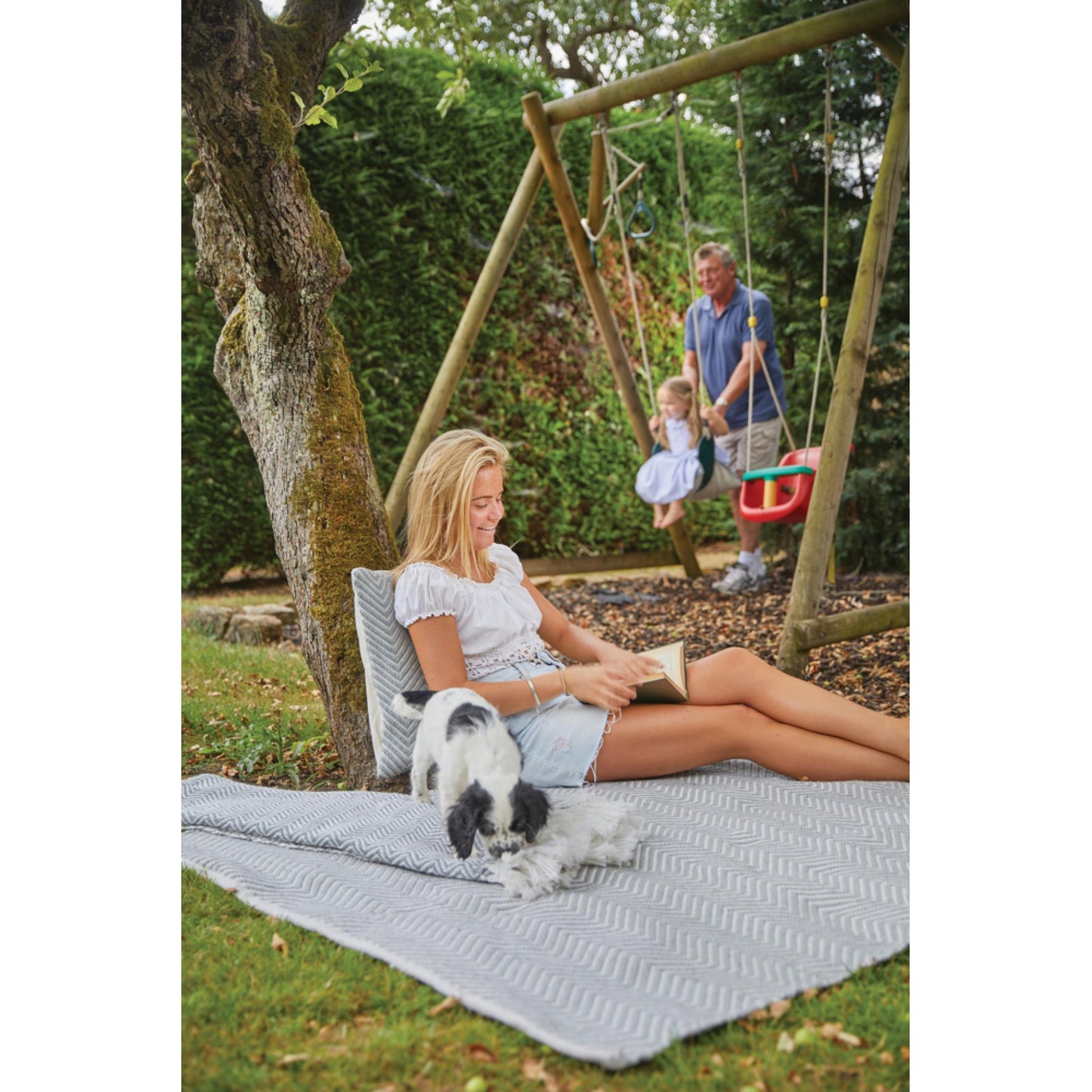 Hug Rug Woven Herringbone Throw Blanket Bed Sofa Chair Cover in 130 x180 cm