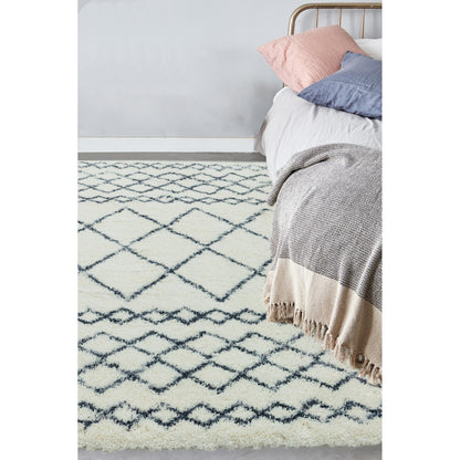 Alto AL02 Cream Grey – Bold Moroccan Intrigue and Soft Shaggy Comfort