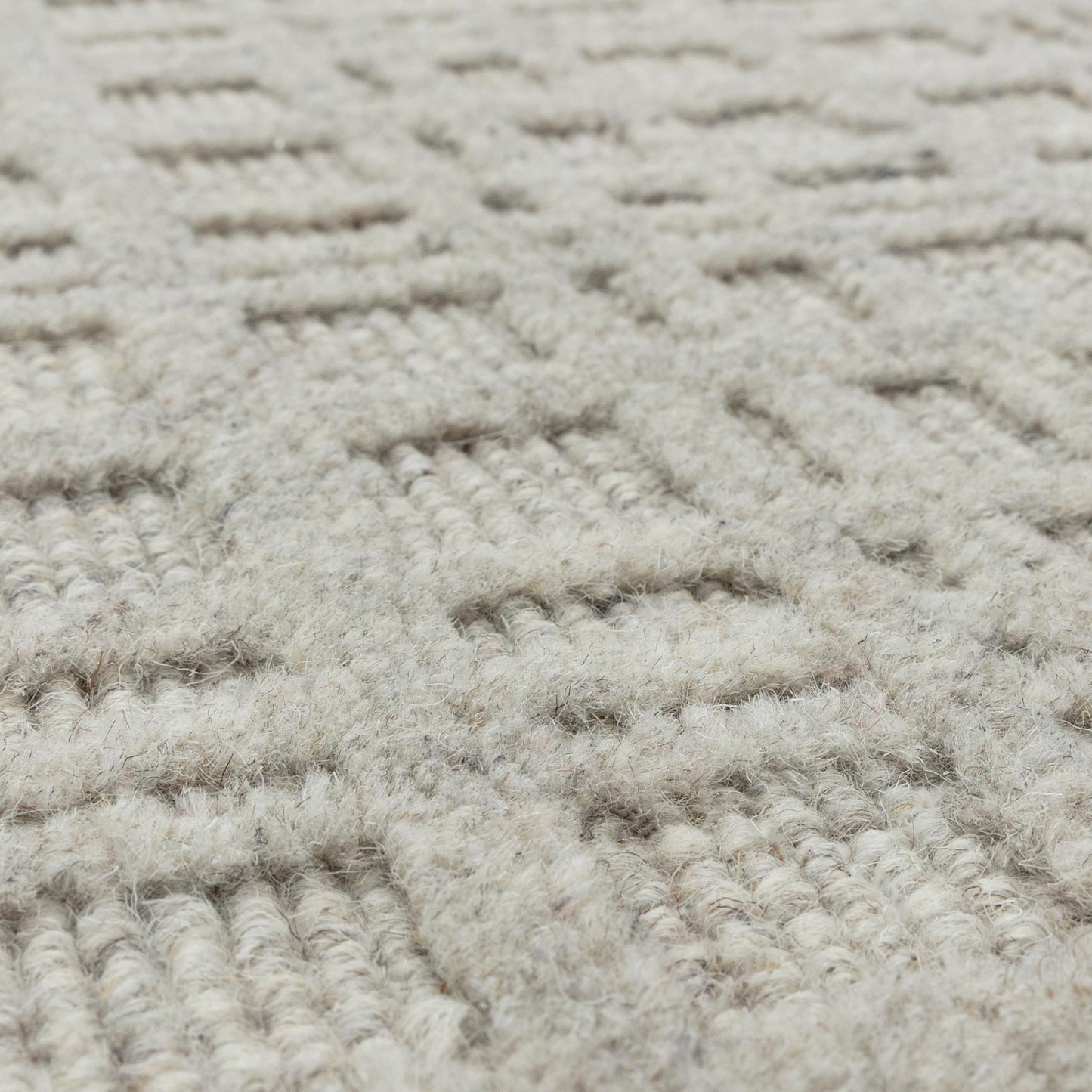 Thatch Grey Beige Handwoven Wool Rug – Neutral Checked Pattern in Undyed Wool Blend